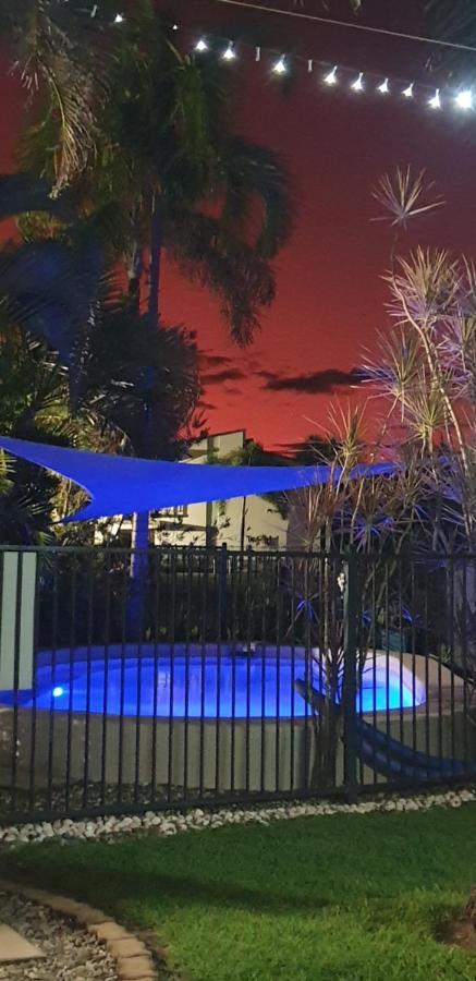 Cardwell Beachfront Motel Bagian luar foto