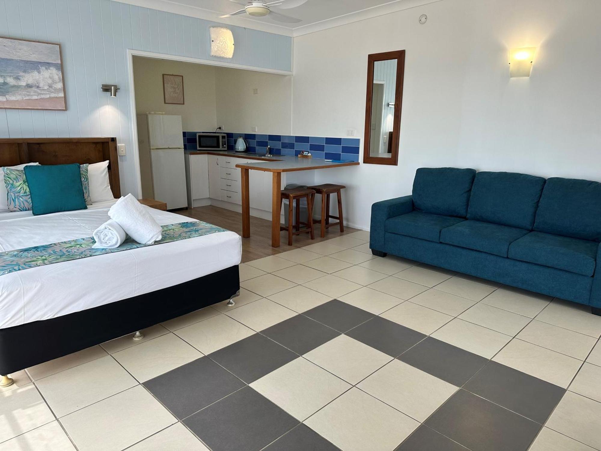 Cardwell Beachfront Motel Bagian luar foto