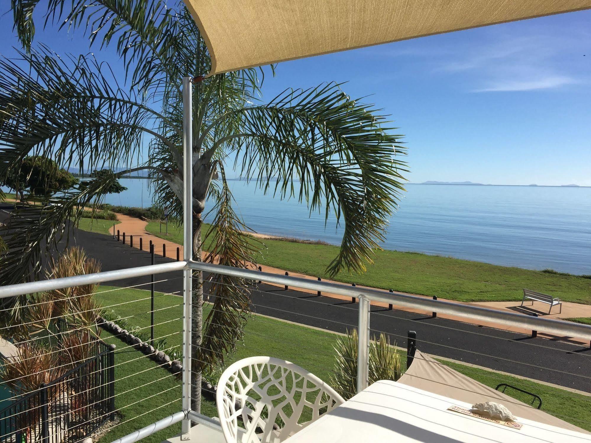 Cardwell Beachfront Motel Bagian luar foto